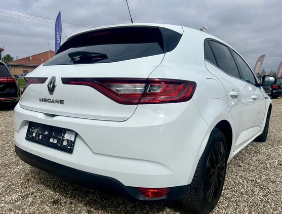 Renault Megane cena 37900 przebieg: 116000, rok produkcji 2016 z Pułtusk małe 211